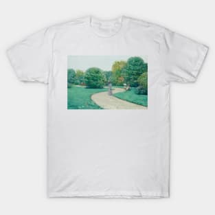 Parc Monceaux, Paris by Childe Hassam T-Shirt